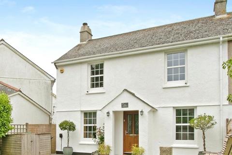 4 bed property, in Ruan Minor, £360,000