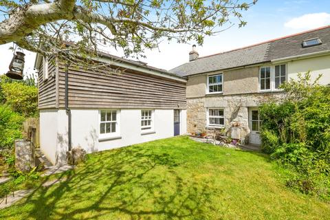 5 bed property, in Chapel Lane, £560,000