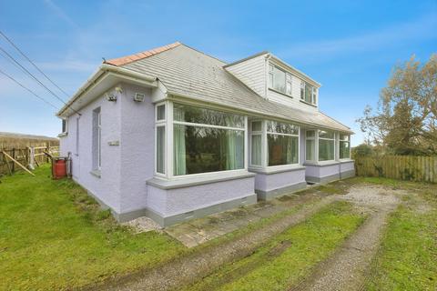 4 bed property, in St. Austell Street, £400,000