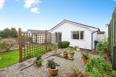 3 bed property, in Reens Road, £300,000