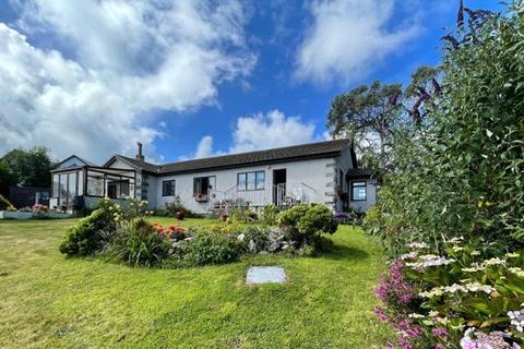 3 bed property, in Boskerris Road, £600,000