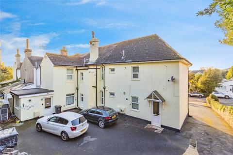 1 bed property, in Thurlow Road, £100,000