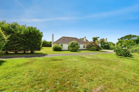 4 bed property, in Catalina Row, £550,000
