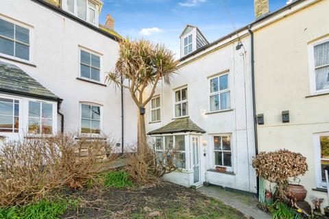 3 bed property, in Fore Street, £450,000