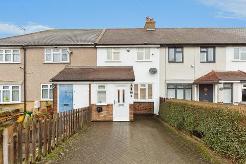 2 bed property, in Ashby Avenue, £425,000