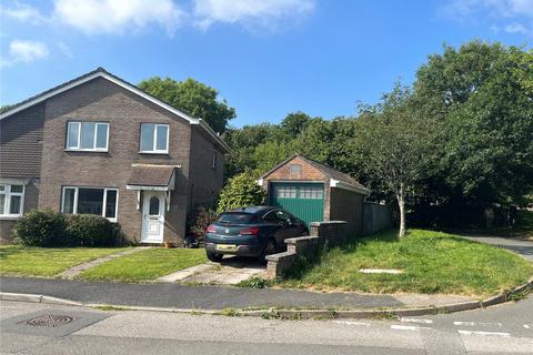 3 bed property, in Wingfield, £240,000
