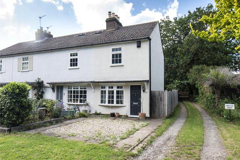 2 bed property, in Portsmouth Road, £600,000