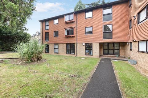 3 bed property, in Devonshire Avenue, £400,000