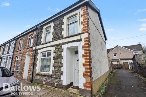 3 bed property, in Meadow Street, £160,000