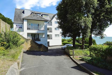1 bed property, in Hotel Road, £375,000