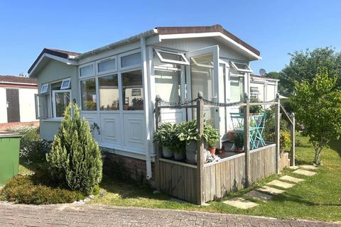 1 bed property, in Countryside Farm Park, £165,000