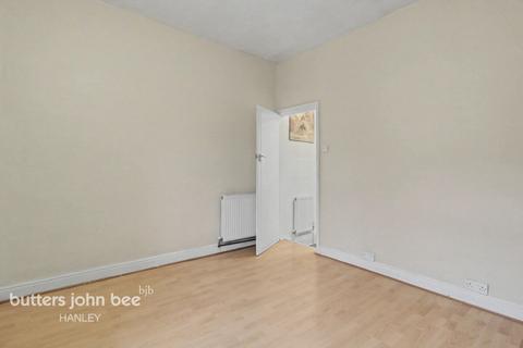 2 bed property, in Argyle Street, £90,000