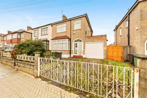 3 bed property, in Elsiemaud Road, £800,000