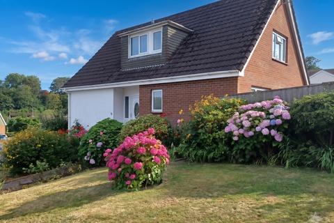 4 bed property, in Smallacombe Road, £365,000