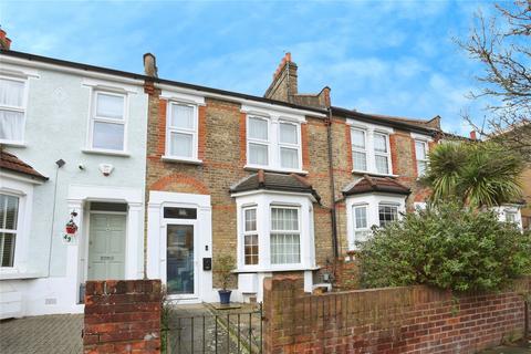 4 bed property, in Braidwood Road, £650,000