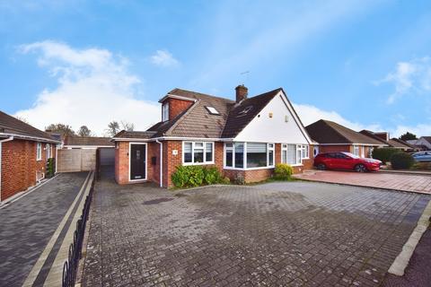 4 bed property, in Trevor Drive, £450,000