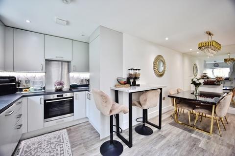 3 bed property, in Brunswick Street, £450,000