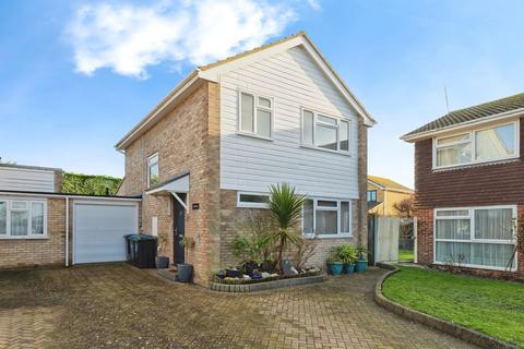 3 bed property, in Mark Avenue, £400,000