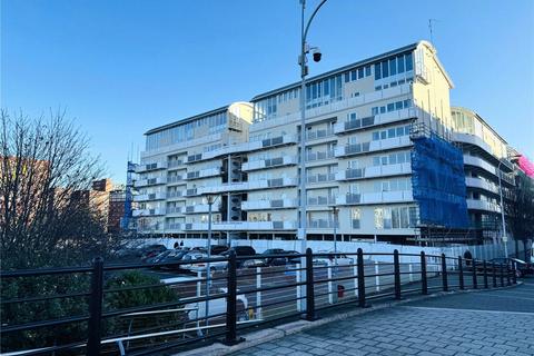 1 bed property, in Royal Quay, £110,000