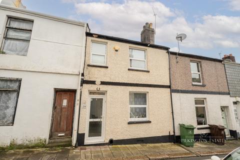3 bed property, in Providence Street, £170,000