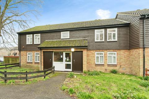 1 bed property, in Craddock Road, £130,000