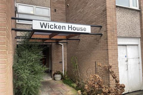 Studio, in London Road, £90,000