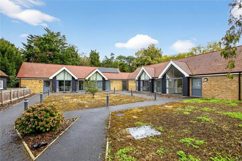 6 bed property, in Lynsted Lane, £800,000