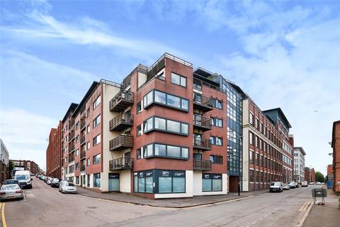 2 bed property, in Warwick Street, £145,000
