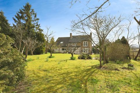 4 bed property, in Murcot Turn, £750,000