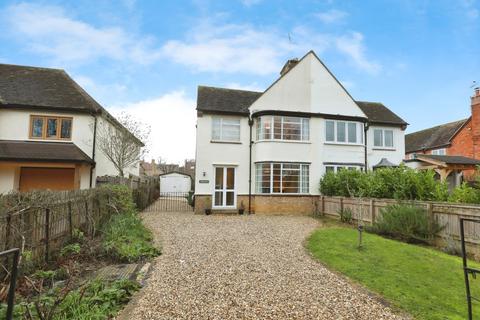 3 bed property, in Station Road, £550,000