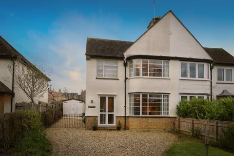 3 bed property, in Station Road, £550,000