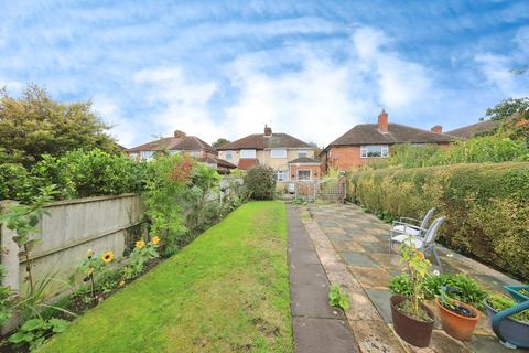 3 bed property, in Neville Avenue, £230,000
