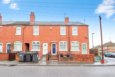 2 bed property, in Wharf Road, £200,000