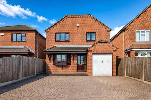 4 bed property, in Watling Street, £450,000