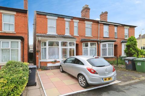 3 bed property, in Lea Road, £210,000