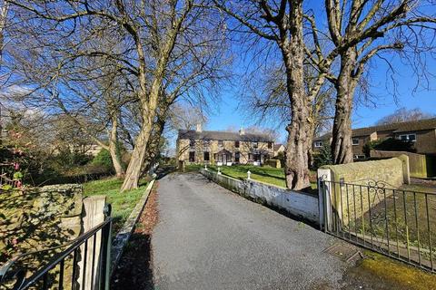 11 bed property, in Quarrie House, £650,000
