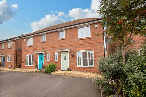 3 bed property, in Carson Avenue, £234,000