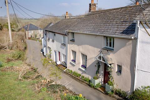 2 bed property, in Drewsteignton, £259,000