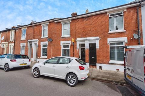 4 bed property, in Percy Road, £250,000
