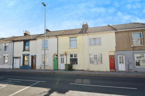 4 bed property, in Eastney Road, £255,000