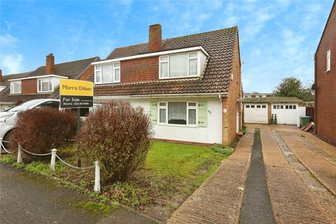 3 bed property, in The Grove, £265,000