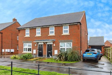 3 bed property, in Provence Drive, £340,000