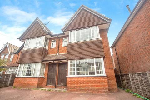 3 bed property, in Hill Lane, £395,000