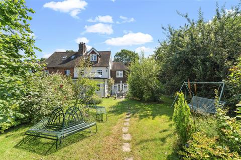 4 bed property, in The Gardens, £1,000,000