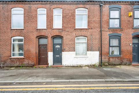 2 bed property, in Twist Lane, £90,000