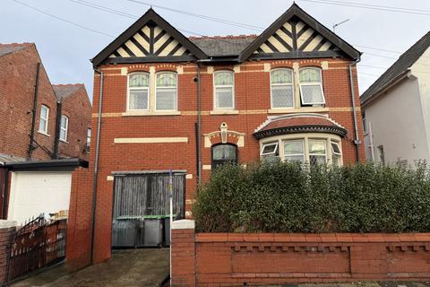 4 bed property, in Highbury Avenue, £159,950