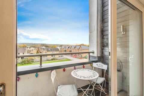 1 bed property, in Cranwell Road, £170,000