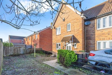 3 bed property, in Ash Close, £250,000