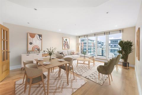2 bed property, in The Boulevard, £700,000