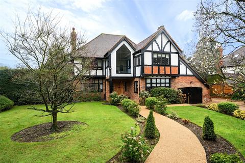 5 bed property, in Bickley Park Road, £2,500,000
